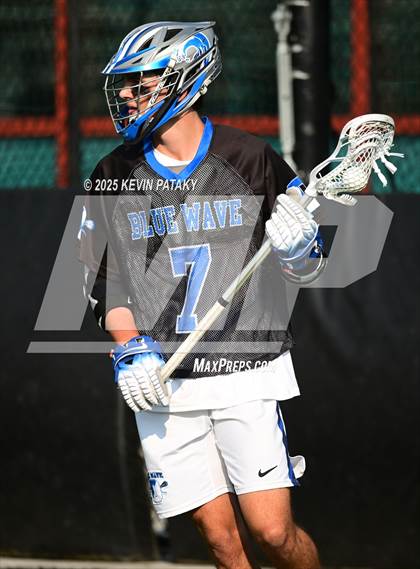 Thumbnail 2 in Darien vs. New Canaan (CIAC Class LL Semifinal) photogallery.