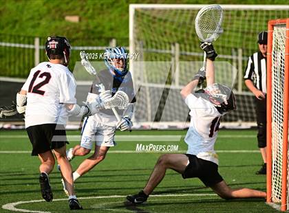Thumbnail 1 in Darien vs. New Canaan (CIAC Class LL Semifinal) photogallery.