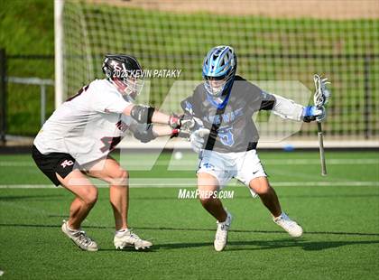 Thumbnail 3 in Darien vs. New Canaan (CIAC Class LL Semifinal) photogallery.
