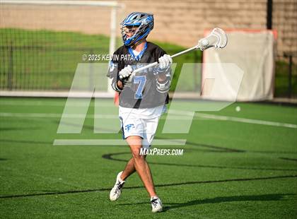 Thumbnail 2 in Darien vs. New Canaan (CIAC Class LL Semifinal) photogallery.