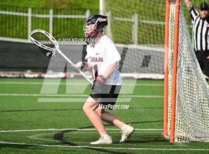 Thumbnail 1 in Darien vs. New Canaan (CIAC Class LL Semifinal) photogallery.
