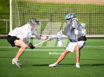 Thumbnail 2 in Darien vs. New Canaan (CIAC Class LL Semifinal) photogallery.