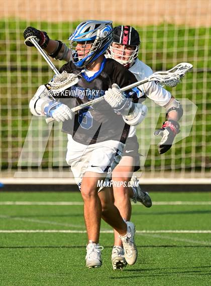 Thumbnail 1 in Darien vs. New Canaan (CIAC Class LL Semifinal) photogallery.