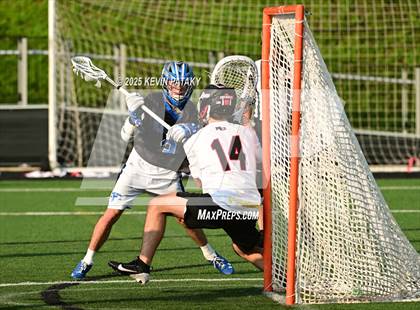 Thumbnail 2 in Darien vs. New Canaan (CIAC Class LL Semifinal) photogallery.