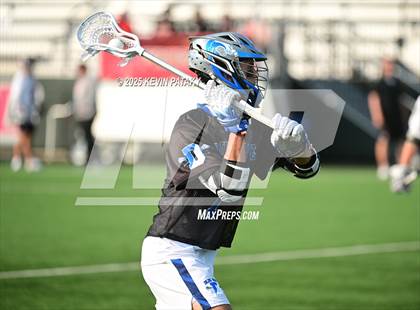 Thumbnail 1 in Darien vs. New Canaan (CIAC Class LL Semifinal) photogallery.