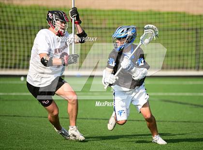 Thumbnail 1 in Darien vs. New Canaan (CIAC Class LL Semifinal) photogallery.