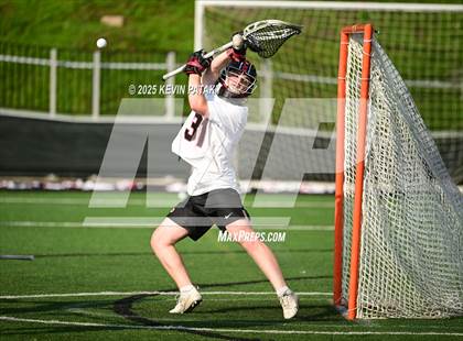 Thumbnail 3 in Darien vs. New Canaan (CIAC Class LL Semifinal) photogallery.