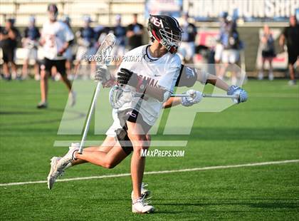 Thumbnail 2 in Darien vs. New Canaan (CIAC Class LL Semifinal) photogallery.