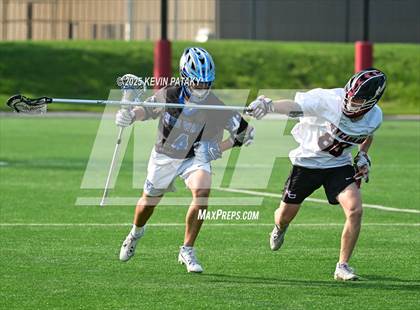 Thumbnail 2 in Darien vs. New Canaan (CIAC Class LL Semifinal) photogallery.