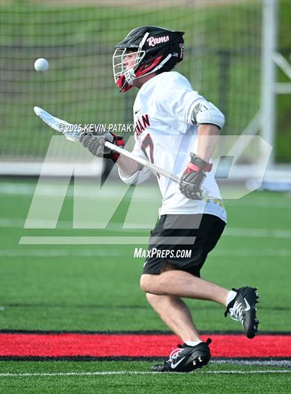 Thumbnail 3 in Darien vs. New Canaan (CIAC Class LL Semifinal) photogallery.