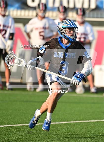 Thumbnail 2 in Darien vs. New Canaan (CIAC Class LL Semifinal) photogallery.