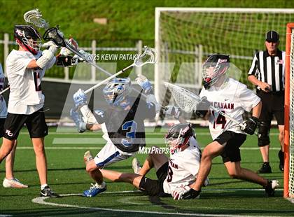 Thumbnail 2 in Darien vs. New Canaan (CIAC Class LL Semifinal) photogallery.