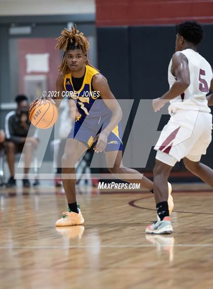 Thumbnail 3 in Jones County vs Warner Robins photogallery.