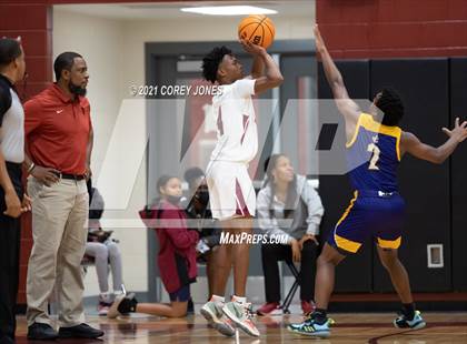 Thumbnail 2 in Jones County vs Warner Robins photogallery.
