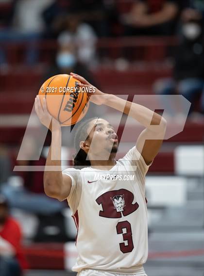 Thumbnail 3 in Jones County vs Warner Robins photogallery.