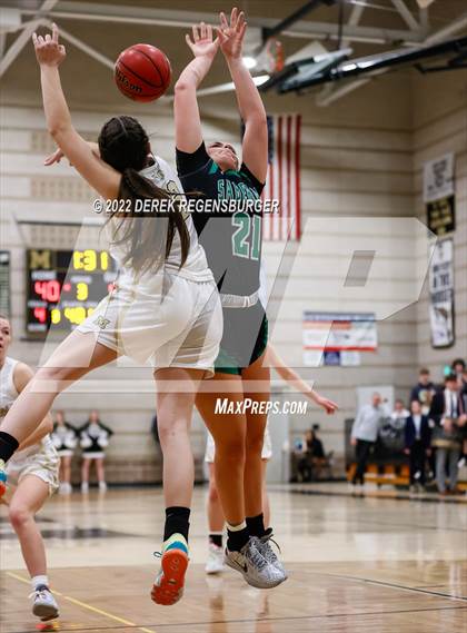 Thumbnail 3 in Fossil Ridge vs Monarch (CHSAA 5A Sweet 16) photogallery.