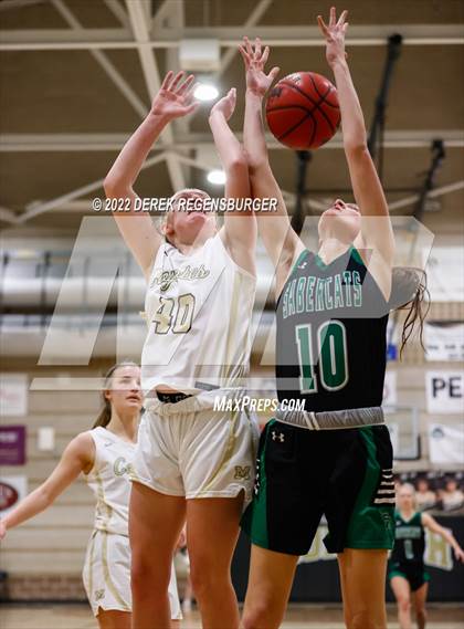 Thumbnail 2 in Fossil Ridge vs Monarch (CHSAA 5A Sweet 16) photogallery.