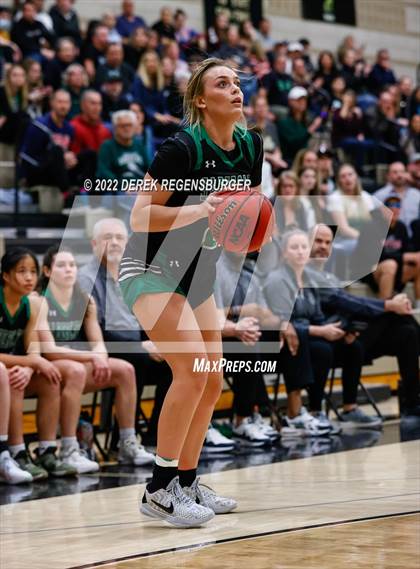 Thumbnail 2 in Fossil Ridge vs Monarch (CHSAA 5A Sweet 16) photogallery.