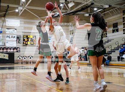 Thumbnail 2 in Fossil Ridge vs Monarch (CHSAA 5A Sweet 16) photogallery.