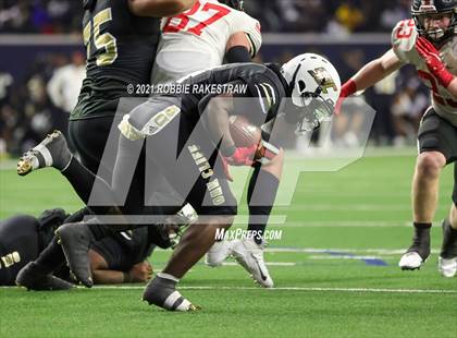 Thumbnail 3 in South Oak Cliff vs. Lovejoy (UIL 5A Regional Finals) photogallery.