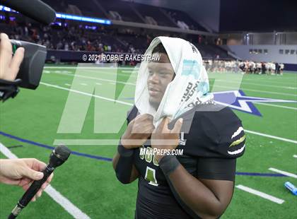 Thumbnail 3 in South Oak Cliff vs. Lovejoy (UIL 5A Regional Finals) photogallery.
