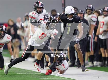 Thumbnail 3 in South Oak Cliff vs. Lovejoy (UIL 5A Regional Finals) photogallery.
