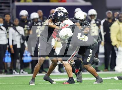 Thumbnail 2 in South Oak Cliff vs. Lovejoy (UIL 5A Regional Finals) photogallery.