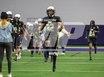 Thumbnail 3 in South Oak Cliff vs. Lovejoy (UIL 5A Regional Finals) photogallery.