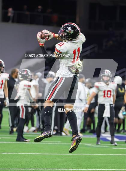 Thumbnail 2 in South Oak Cliff vs. Lovejoy (UIL 5A Regional Finals) photogallery.