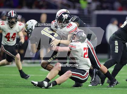 Thumbnail 1 in South Oak Cliff vs. Lovejoy (UIL 5A Regional Finals) photogallery.