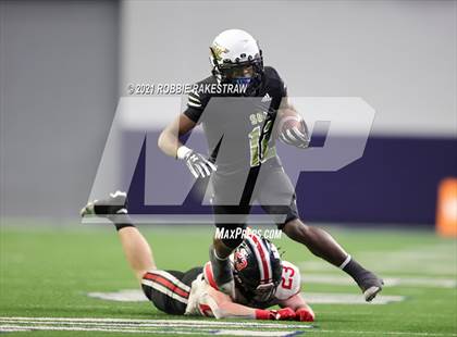 Thumbnail 2 in South Oak Cliff vs. Lovejoy (UIL 5A Regional Finals) photogallery.