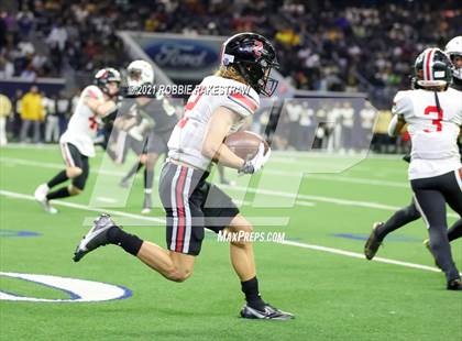 Thumbnail 1 in South Oak Cliff vs. Lovejoy (UIL 5A Regional Finals) photogallery.