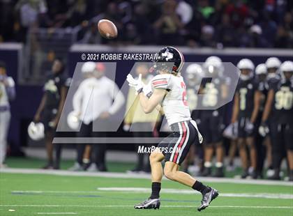 Thumbnail 1 in South Oak Cliff vs. Lovejoy (UIL 5A Regional Finals) photogallery.