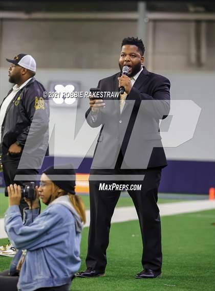 Thumbnail 3 in South Oak Cliff vs. Lovejoy (UIL 5A Regional Finals) photogallery.