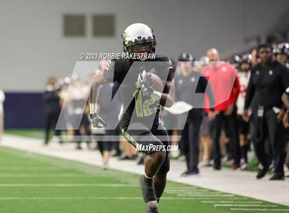 Thumbnail 2 in South Oak Cliff vs. Lovejoy (UIL 5A Regional Finals) photogallery.