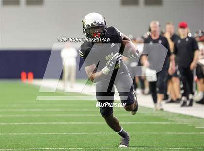 Thumbnail 1 in South Oak Cliff vs. Lovejoy (UIL 5A Regional Finals) photogallery.