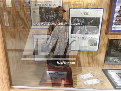 Thumbnail 3 in Lincoln-Way East TOC Ceremony photogallery.