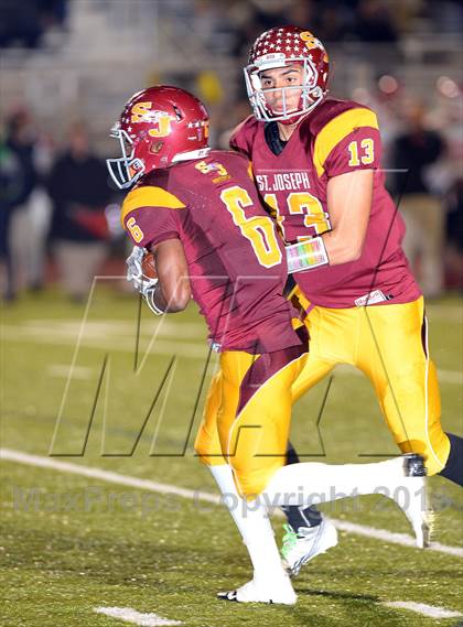 Thumbnail 2 in New Canaan vs. St. Joseph (FCIAC Final) photogallery.