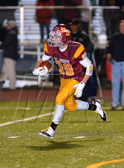 Thumbnail 3 in New Canaan vs. St. Joseph (FCIAC Final) photogallery.