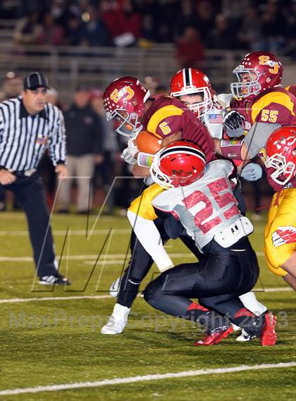 Thumbnail 2 in New Canaan vs. St. Joseph (FCIAC Final) photogallery.