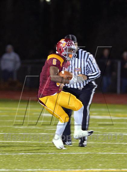 Thumbnail 2 in New Canaan vs. St. Joseph (FCIAC Final) photogallery.
