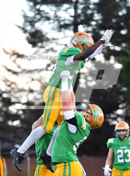Thumbnail 1 in Sehome @ Tumwater (WIAA 2A State Quarterfinal) photogallery.