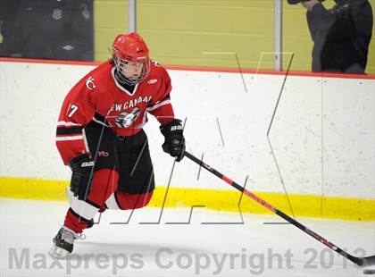 Thumbnail 3 in St. Joseph vs. New Canaan (FCIAC Semifinal) photogallery.