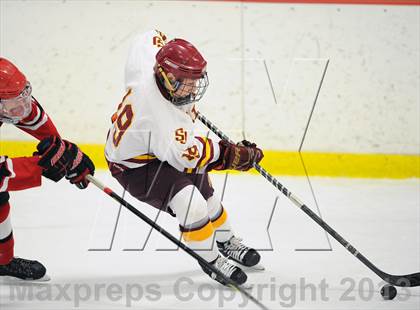 Thumbnail 1 in St. Joseph vs. New Canaan (FCIAC Semifinal) photogallery.