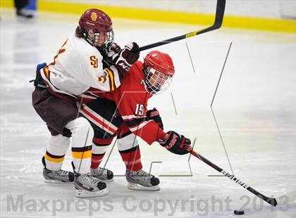 Thumbnail 3 in St. Joseph vs. New Canaan (FCIAC Semifinal) photogallery.