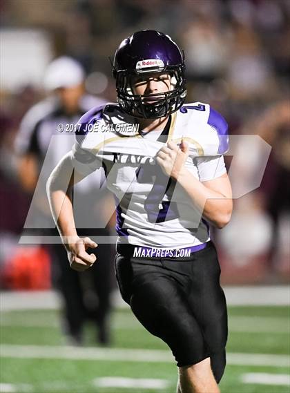 Thumbnail 1 in Devine vs Navarro (Class 4A Div 2 Bidistrict) photogallery.