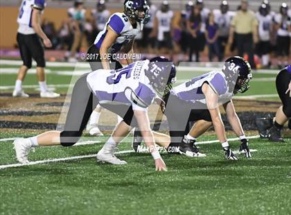 Thumbnail 2 in Devine vs Navarro (Class 4A Div 2 Bidistrict) photogallery.