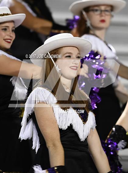 Thumbnail 3 in Devine vs Navarro (Class 4A Div 2 Bidistrict) photogallery.