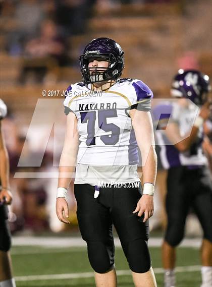 Thumbnail 1 in Devine vs Navarro (Class 4A Div 2 Bidistrict) photogallery.