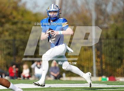 Thumbnail 3 in Van vs Sunnyvale (4A Div 2 Regional Round) photogallery.